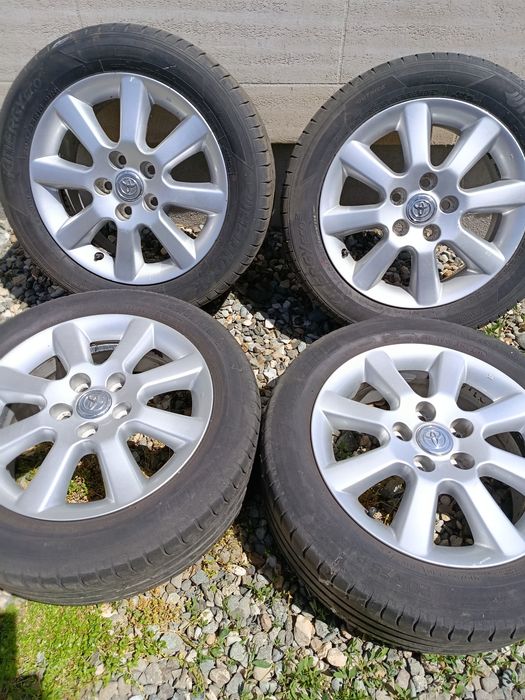 Vând jante Toyota avensis ; 205/55 r16
