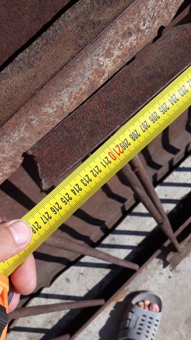 Продам металлическую решетку.