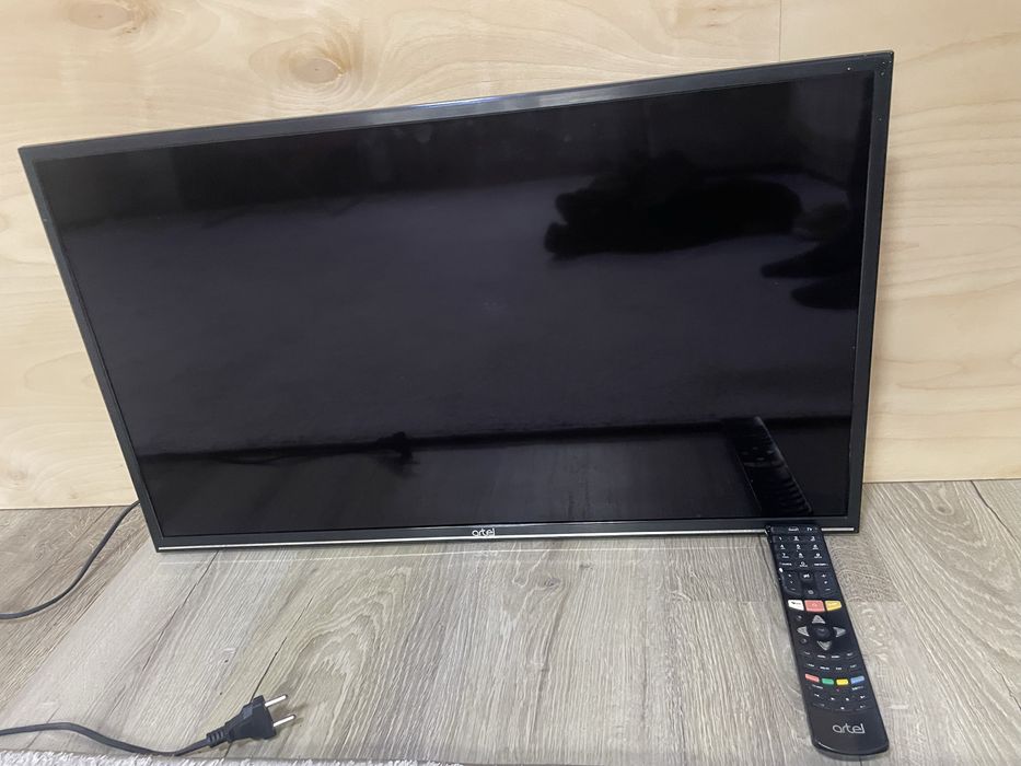 Продам телевизор смарт тв