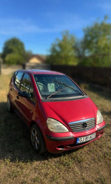 Mașină Mercedes Benz
