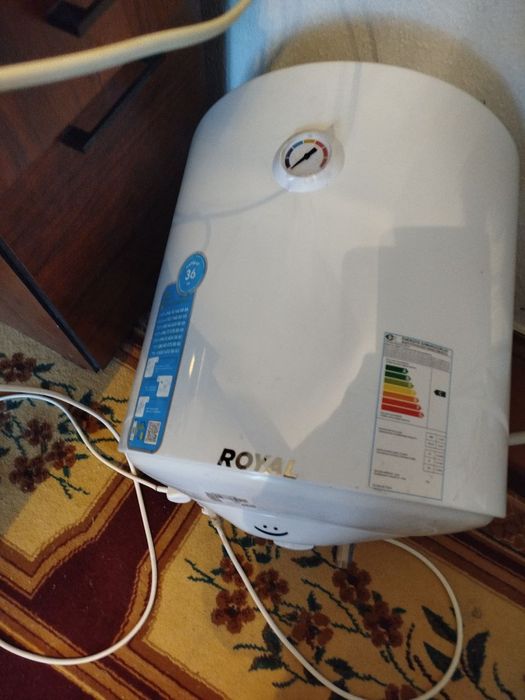 Guzalik saloni uchun jixozlar sotiladi