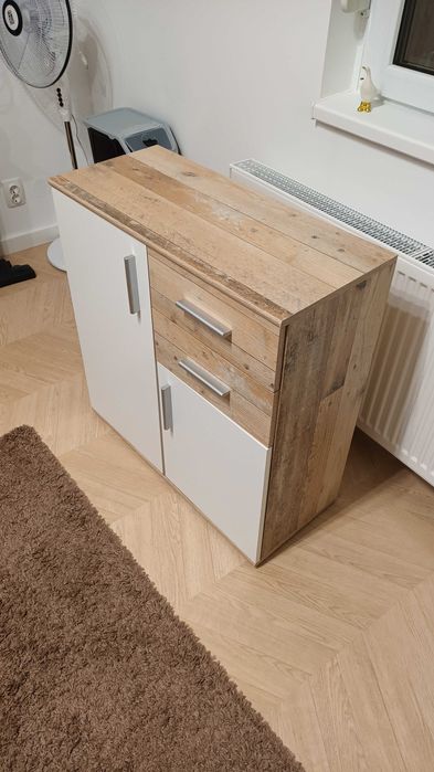 Vand comoda sufragerie