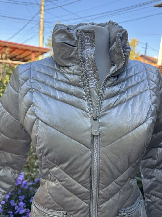 Дамско оригинално зимно яке Guess