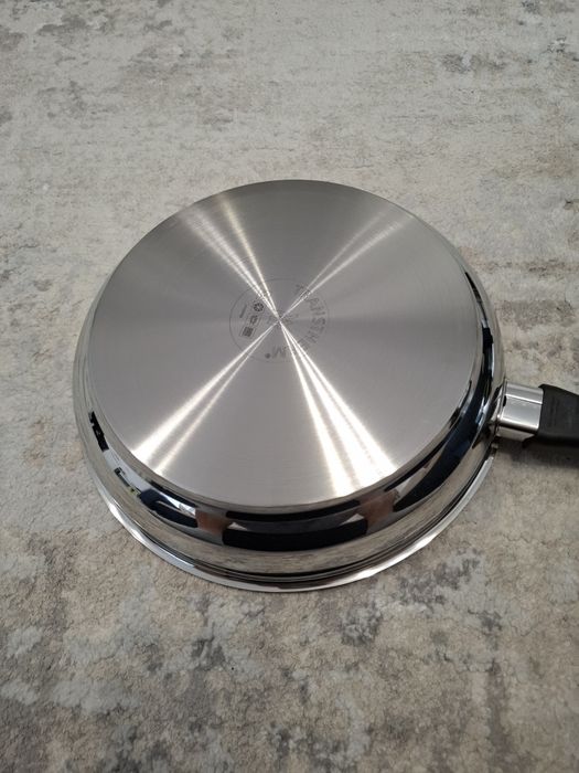 Set 2 tigăi  wmf   Mobexpert