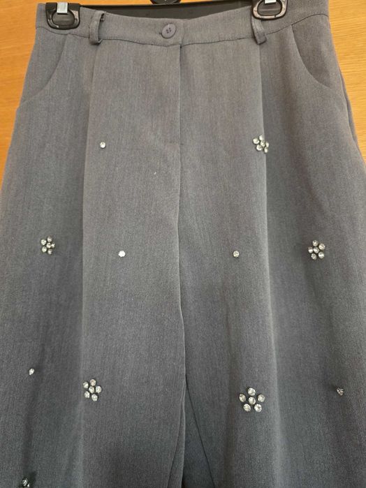 Дамски сив панталон, размер М