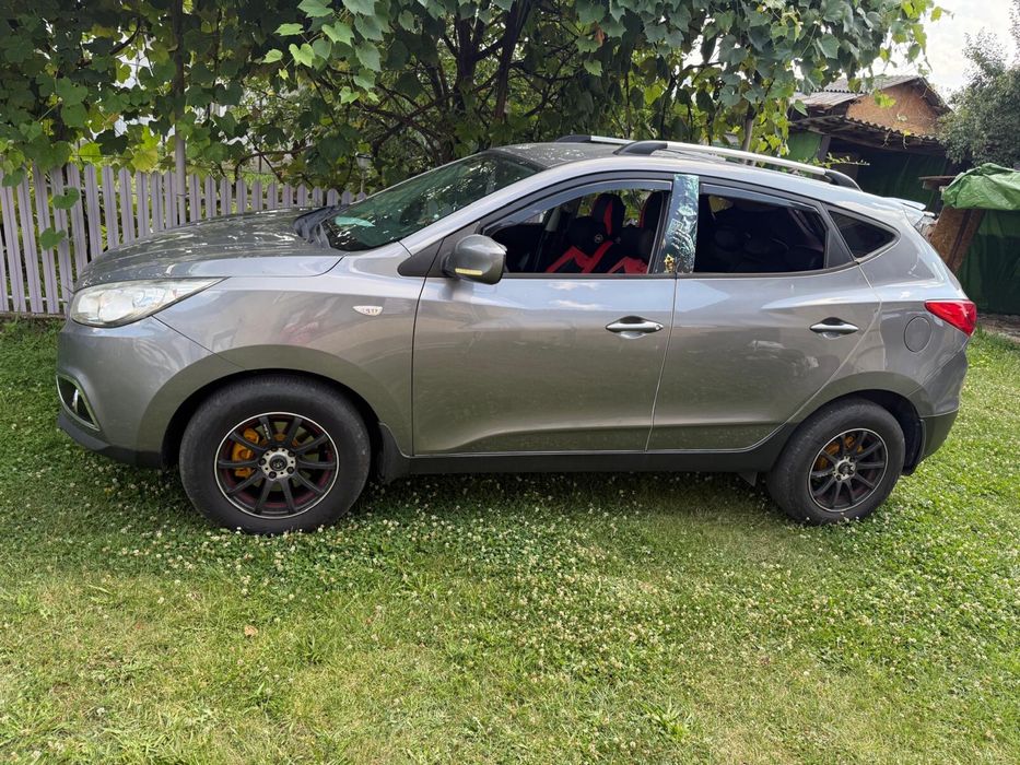 HYUNDAI ix35 2012 — imagine 2