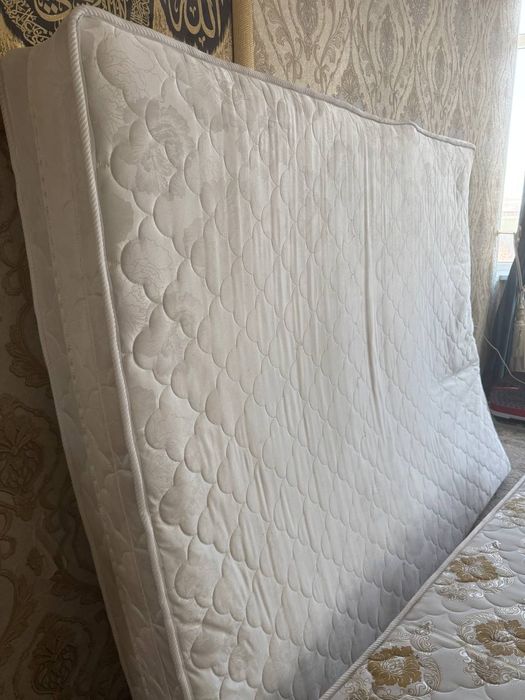 Matraslar sotiladi, 3 xil varianti bor