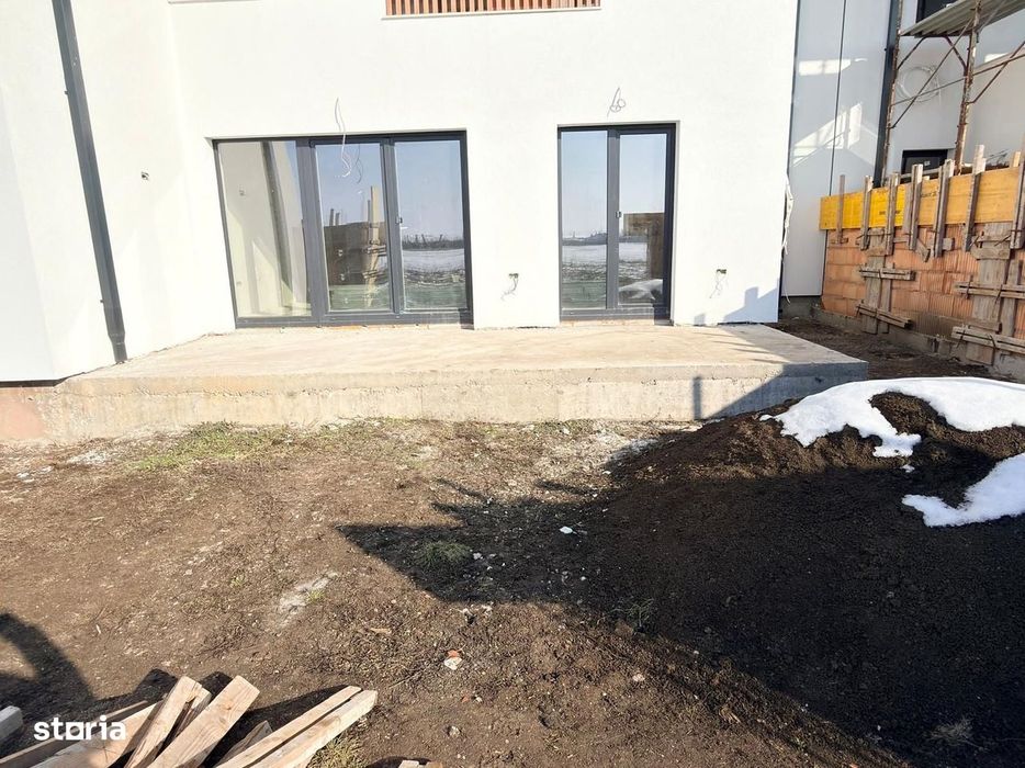 Comision 0 - 4 cam curte proprie - 155.000eur, TVA si parcare incluse!