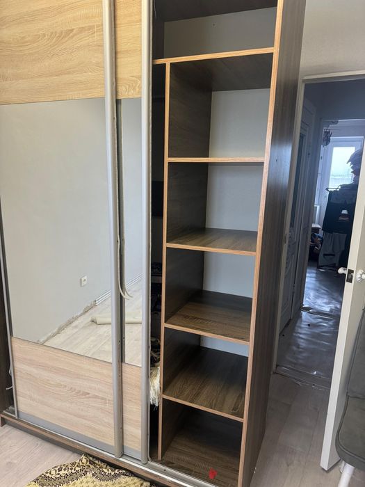 Шкаф гостинный!!