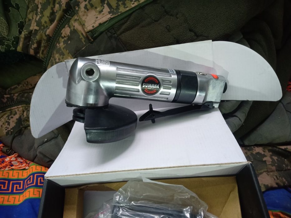 Шлифмашинка. Строительная..