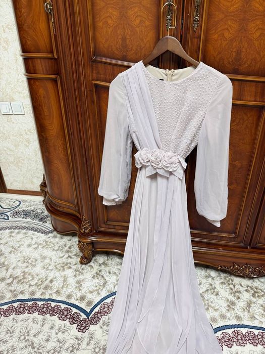 Веченая нежная платья