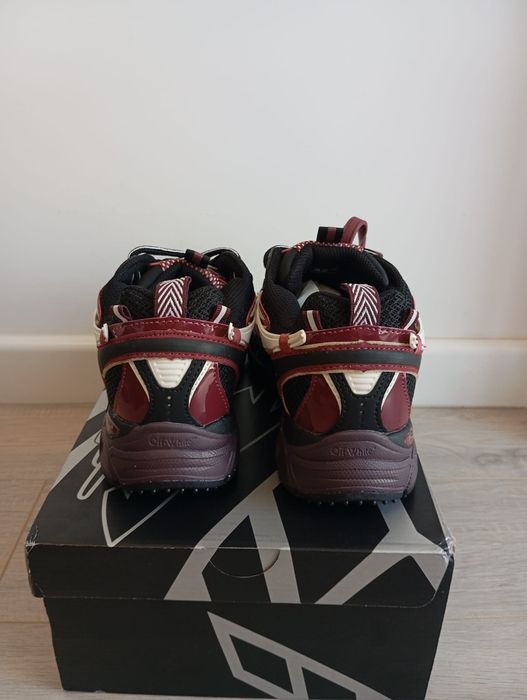 Off-White BRB - Marimea 42 - negru cu rosu