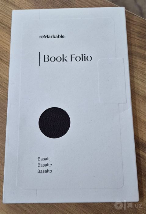 reMarkable Paper Pro Move + Book Folio