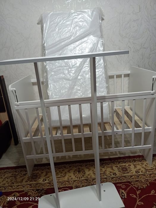 Детская кровать новая