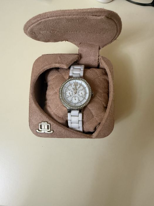 Часы керамика JLO