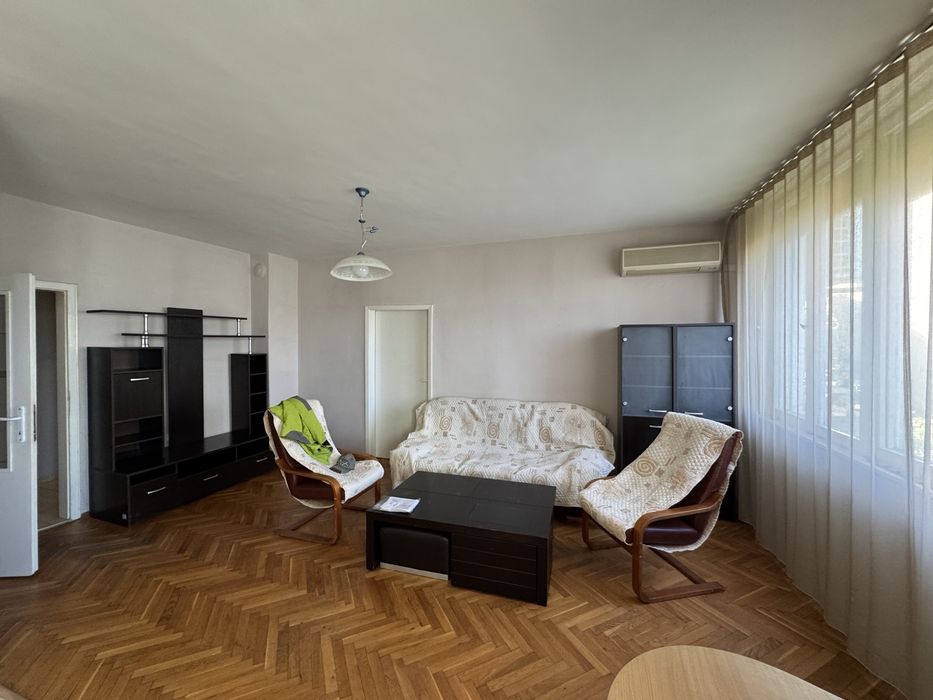 Дава се под наем Тристаен апартамент в Казанлък - 100 кв.м за 306 € - Снимка #3