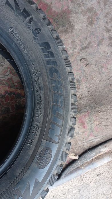 Продается зимние шины