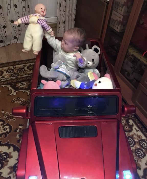 Машина детская электромобиль