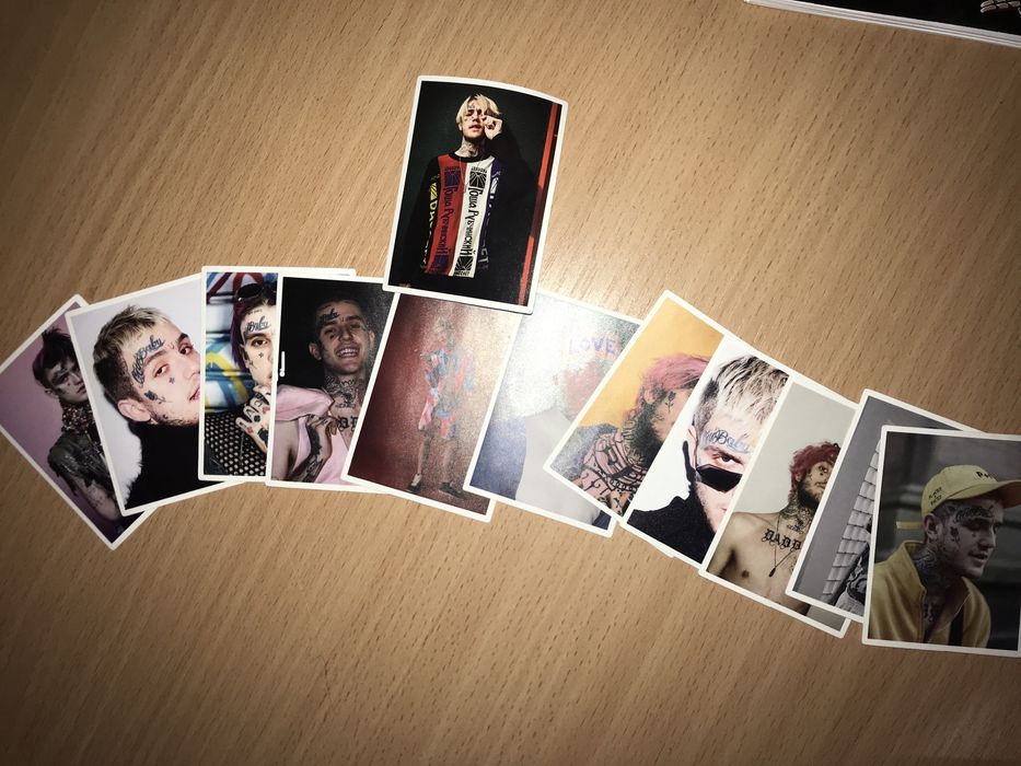 Стикер с исполнителом Lil Peep