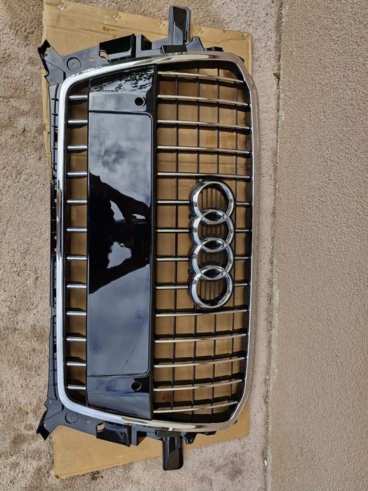 Grila Centrala Audi Q5 facelift S-line 2013-2016 NOUA