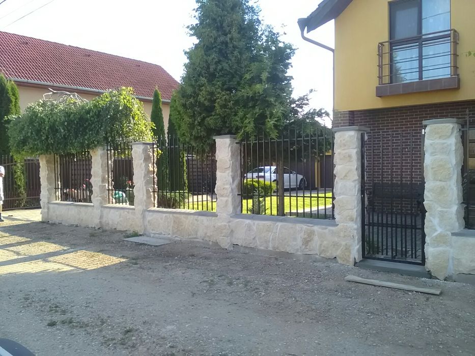 Împrejmuiri , garduri