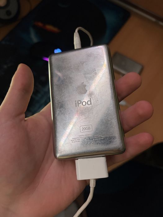 Ipod generatia a 4 a 20 gb