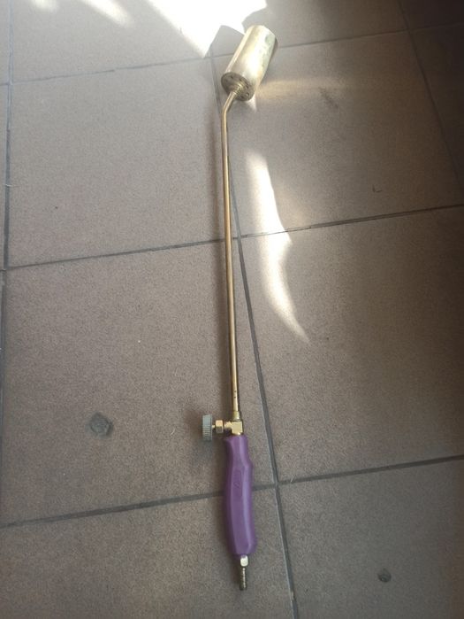 Vînd arzătoare de pus carton pîrlit porci preț 10lei și 25lei