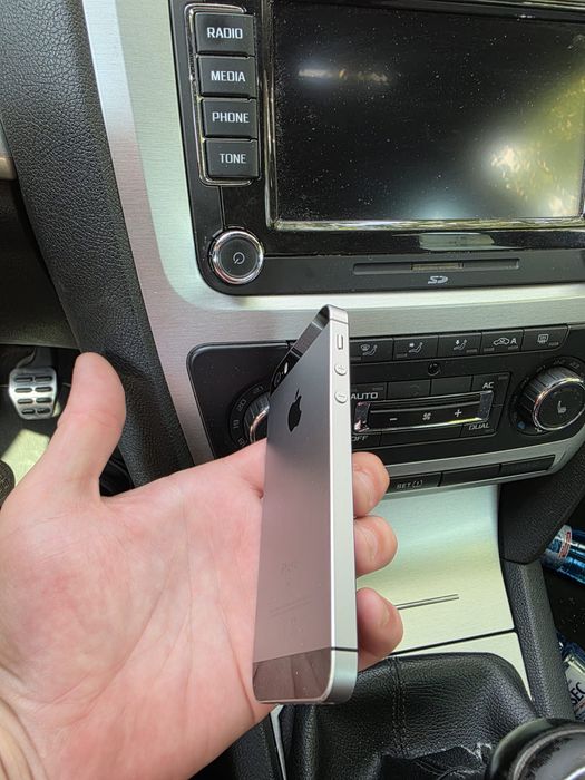 Iphone SE prima generație