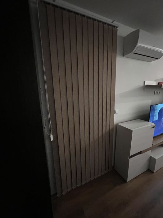 Продавам 3 броя щори