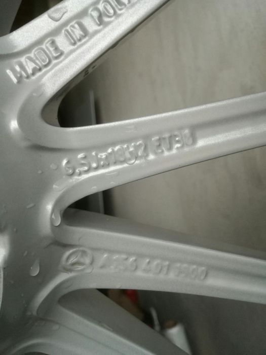 Mercedes X156 GLA - 215/55/18