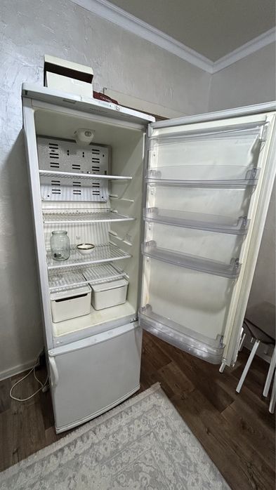 Холодильник бу не работаеть