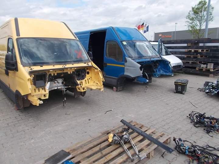 IVECO 35s12 на части