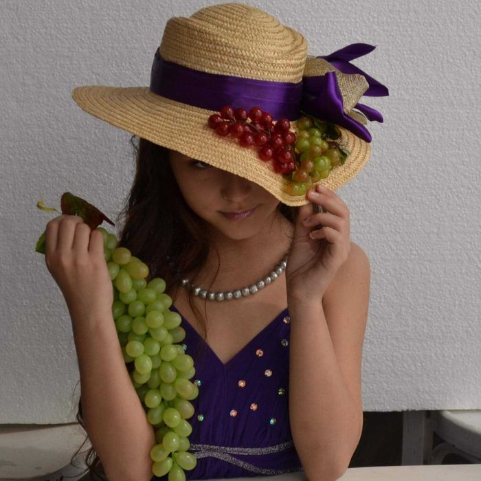 Шляпка. Соломенная