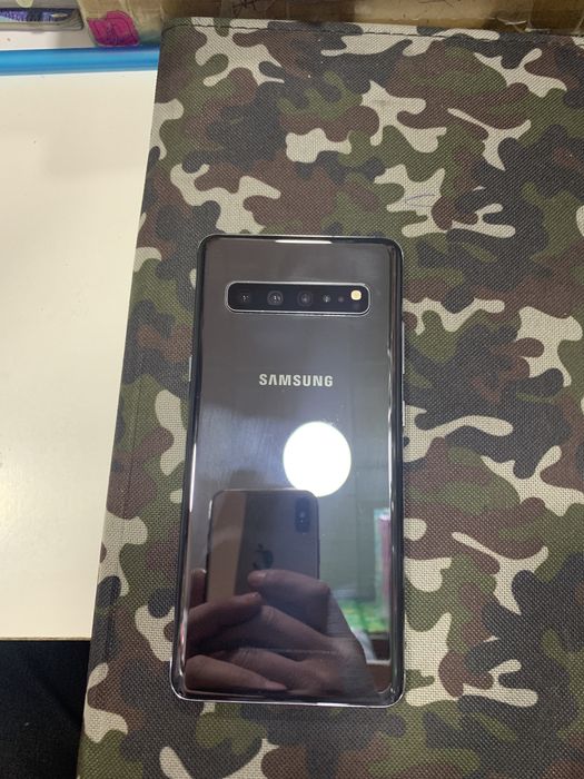 Samsung S10 5G 256 Qora ideal