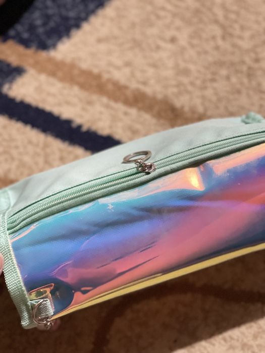 пенал вместительный