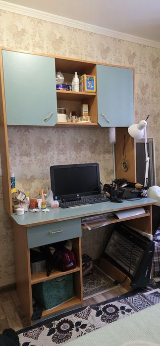 Письменный стол и для компьютера