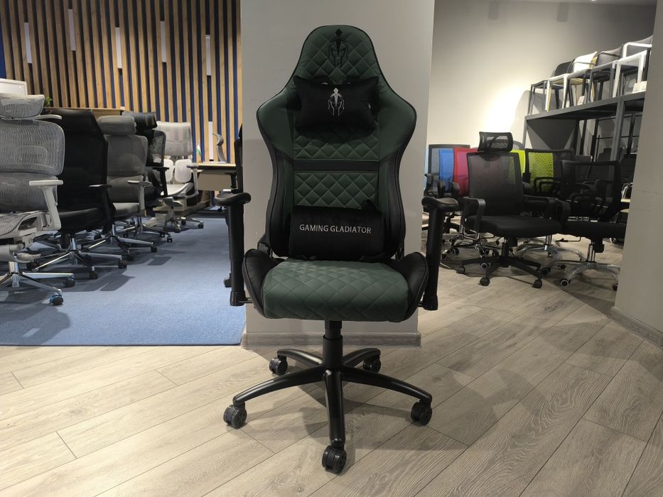 Gaming chair Vanguard. Kreslo Gladiator OPTOM