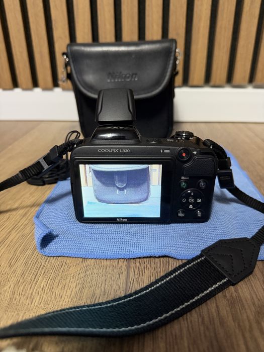 Aparat foto digital Nikon COOLPIX L320, 16.1MP