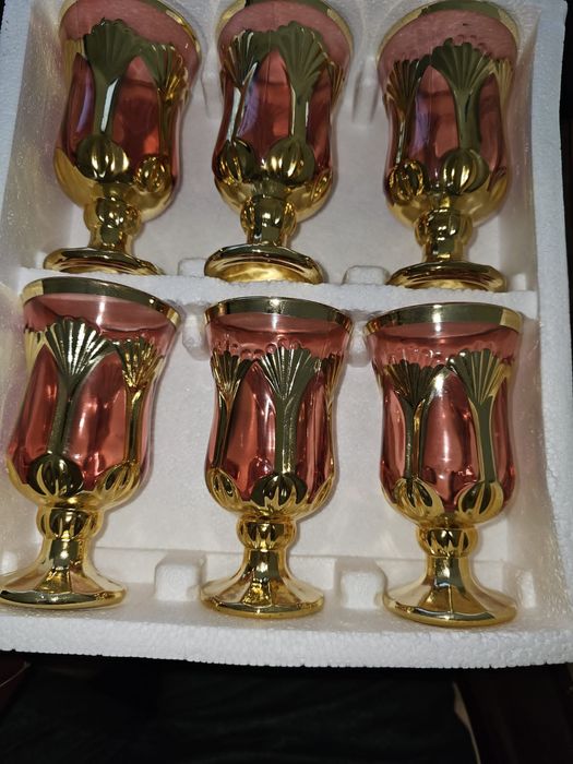 Vând set pahare noi