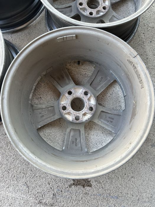 Диск Lexus GS R17