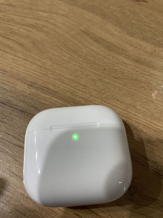 Airpods 4 оригинал, без шумоподавления