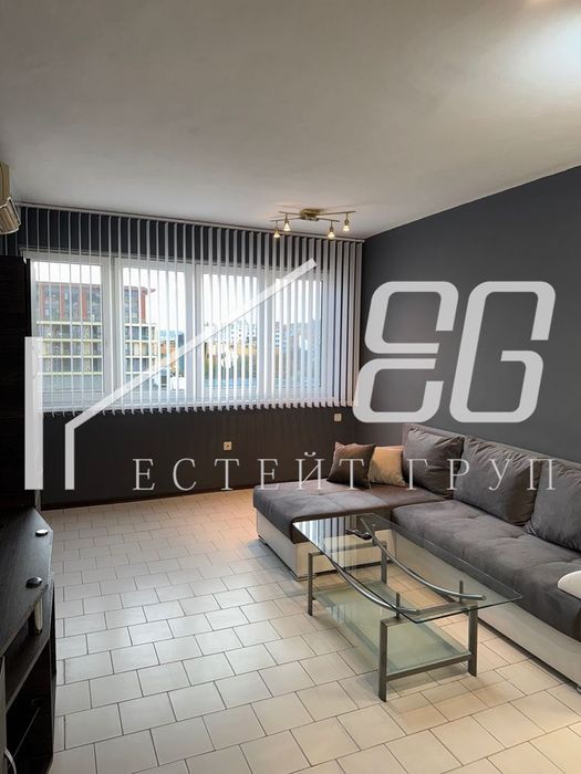 Дава се под наем Тристаен апартамент в Варна, Младост 1 - 120 кв.м за 720 € - Снимка #2