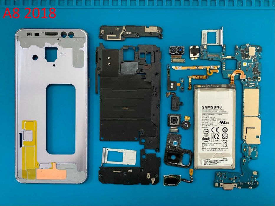 Samsung Galaxy A8 2018 на части