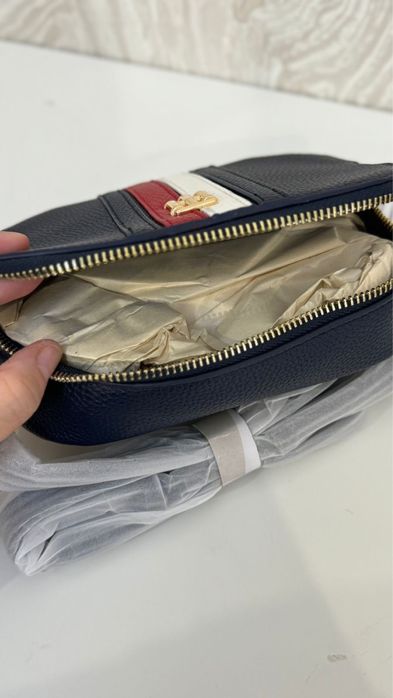 Продам сумку от Томми