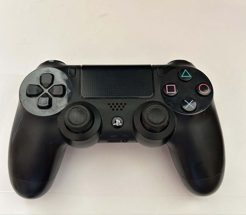 PlayStation4 + 2 Controllere + 8 jocuri
