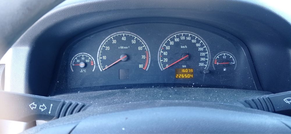 Opel vectra c 1.6 benzina