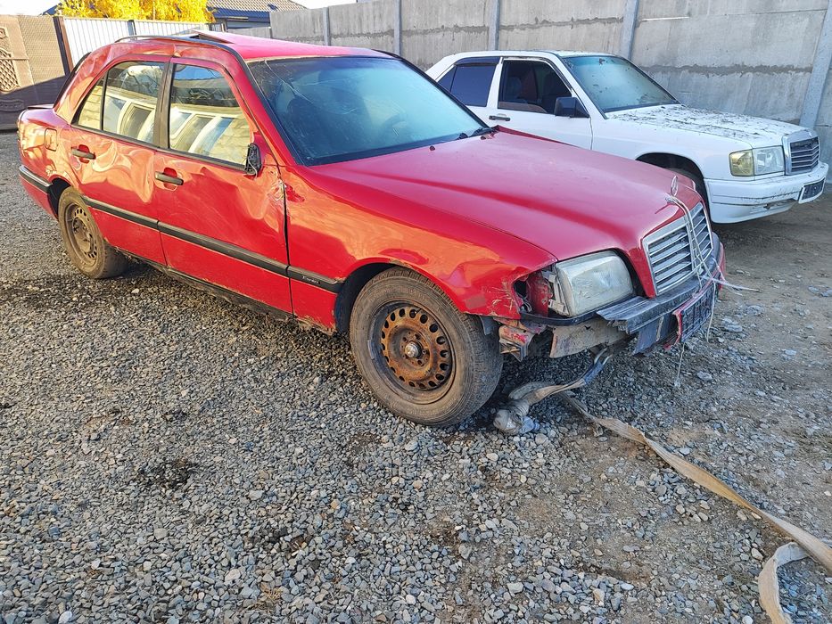 Мерс W202 по запчастям