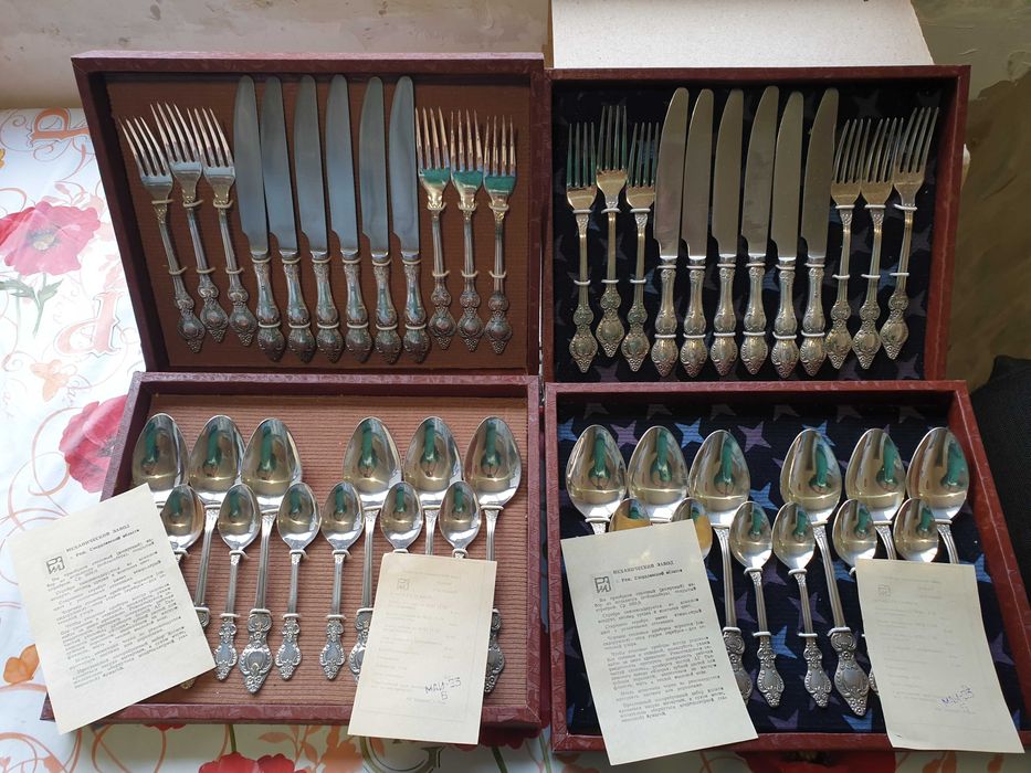 Автентични Посребрени  прибори за хранене МНЦ.