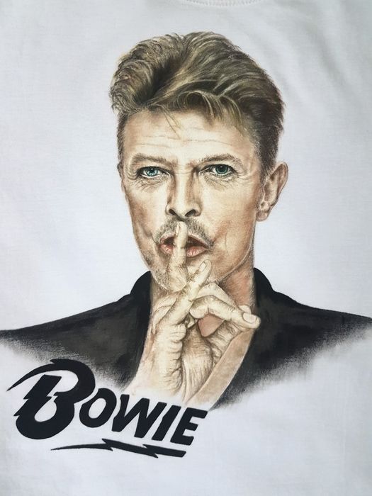 Ръчно рисувана тениска