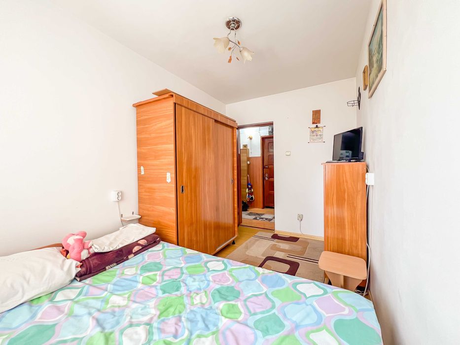 Apartament 3 camere, semidecomandat| Mobilat & utilat | PF|
